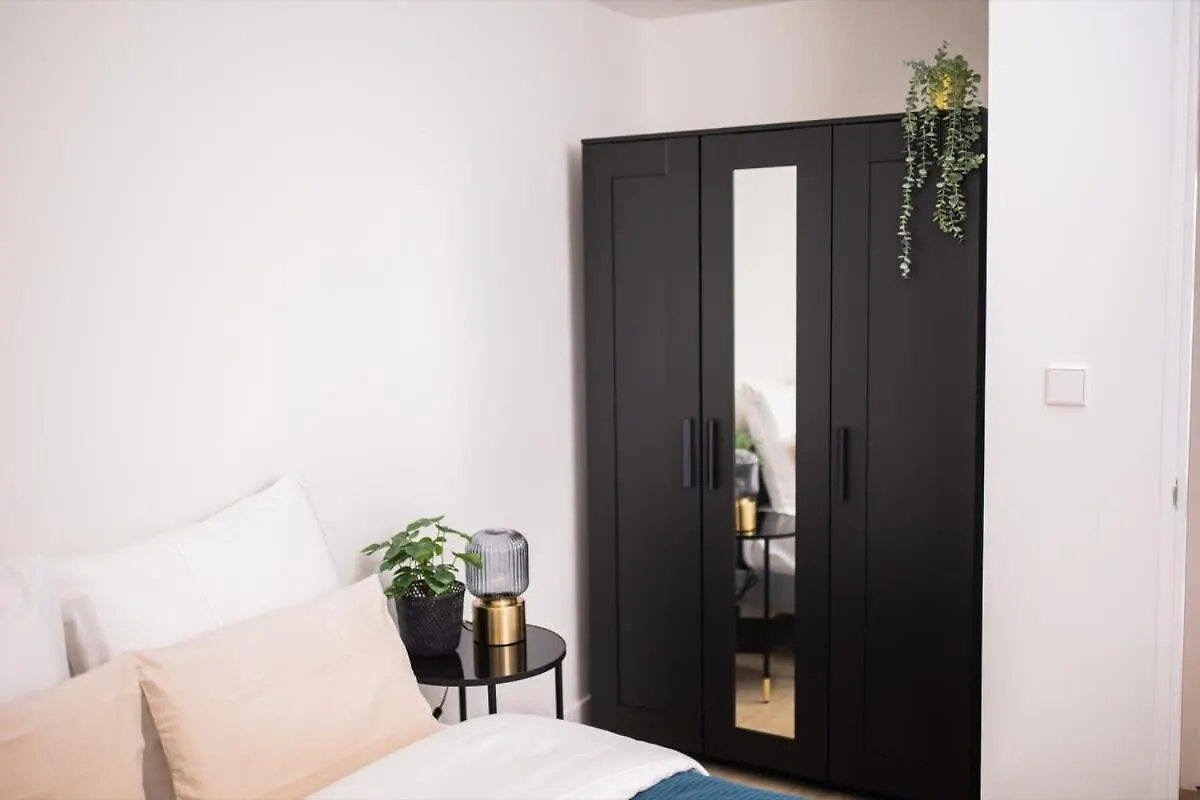 Tatil Evi Grandly 3 Bedroom Serviced Apartment 83M2 -Nb306G- Rotterdam Hollanda